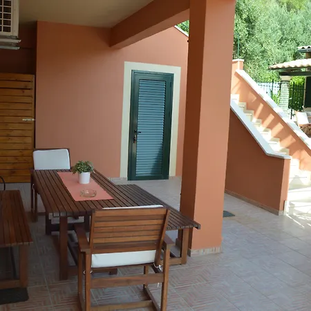 Akis * Paleokastritsa