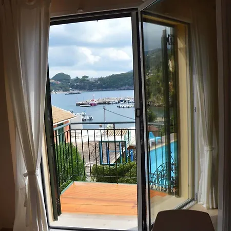Akis Apartament *