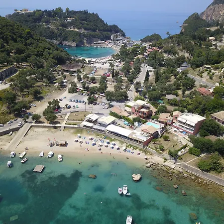 Akis * Palaiokastritsa